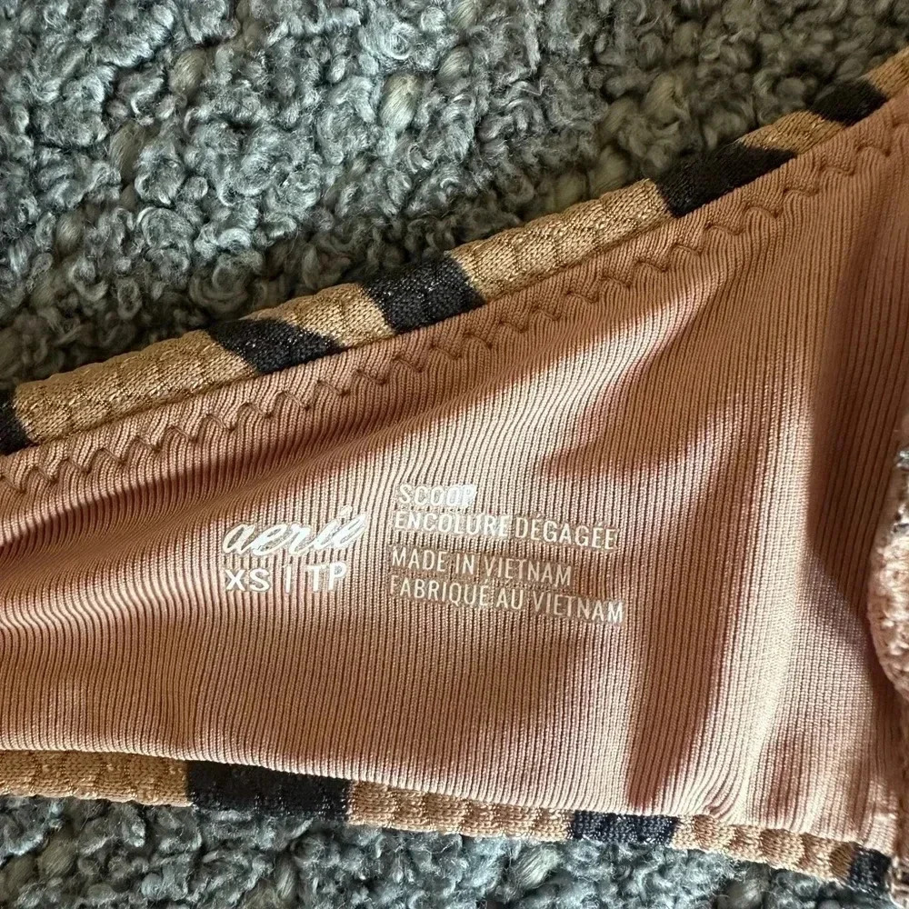 AERIE Pique Animal Print Knot Front Scoop Bikini Top - Picture 6 of 6
